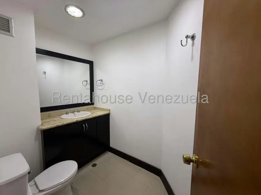 Oficina en Venta en La Viña, Carabobo - 15