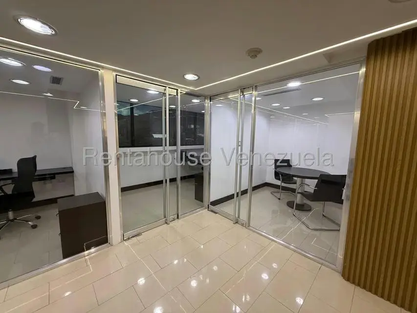 Oficina en Venta en La Viña, Carabobo - 9