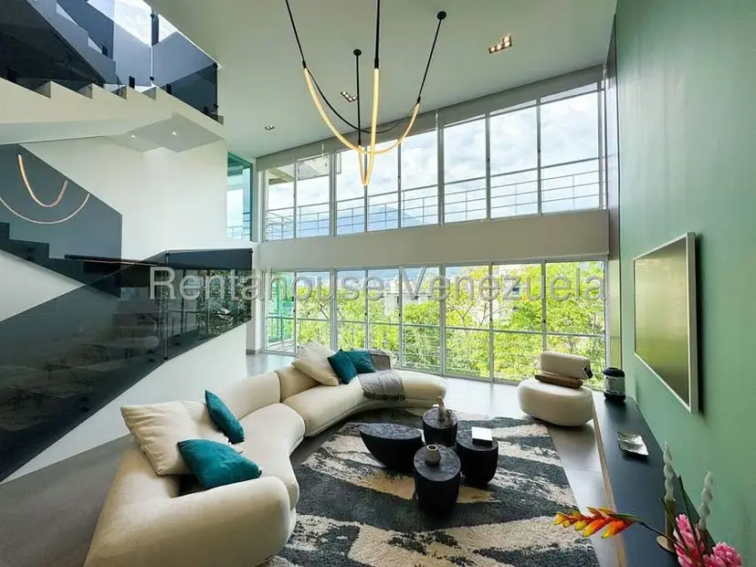 Apartamento (Multiples Niveles) en Venta en Lomas de Chuao, Distrito Metropolitano