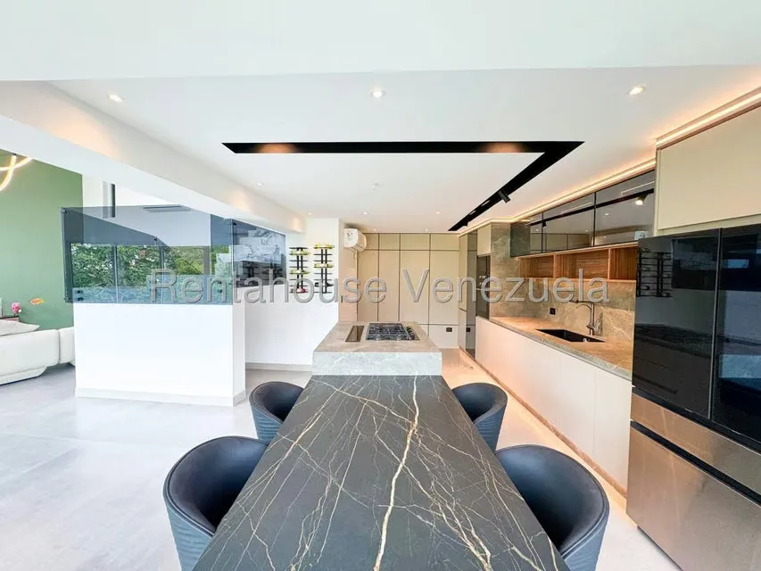 Apartamento (Multiples Niveles) en Venta en Lomas de Chuao, Distrito Metropolitano - 14
