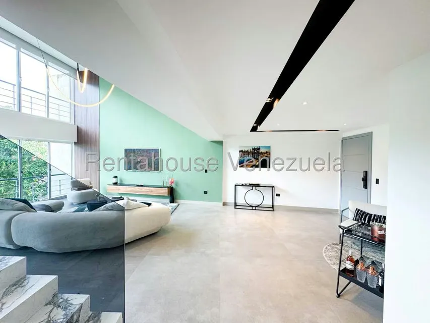Apartamento (Multiples Niveles) en Venta en Lomas de Chuao, Distrito Metropolitano - 4