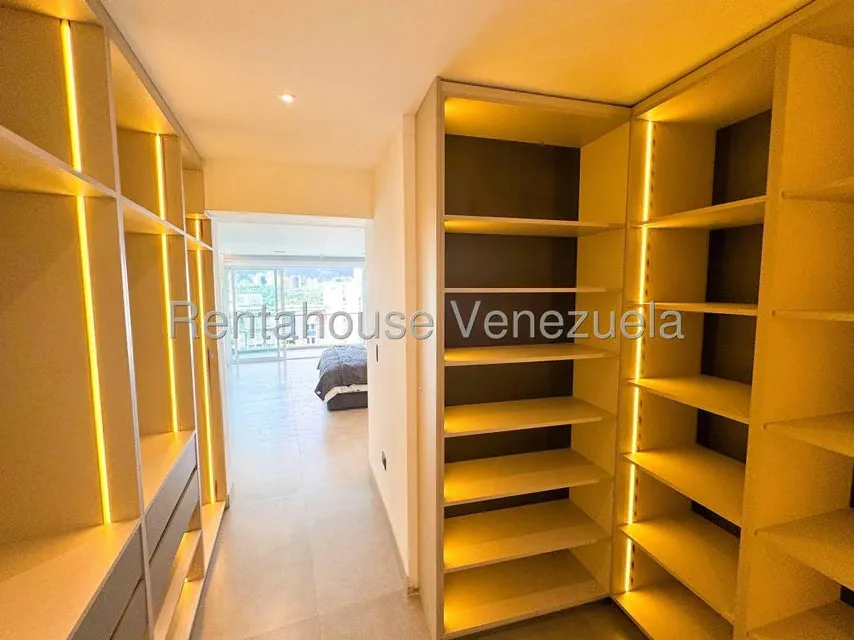 Apartamento (Multiples Niveles) en Venta en Lomas de Chuao, Distrito Metropolitano - 32