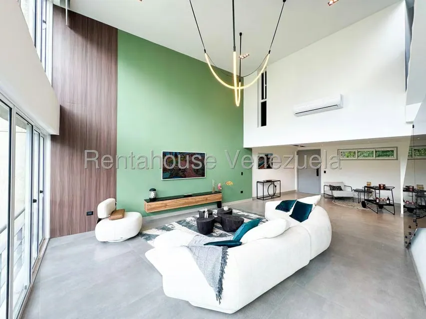 Apartamento (Multiples Niveles) en Venta en Lomas de Chuao, Distrito Metropolitano - 8