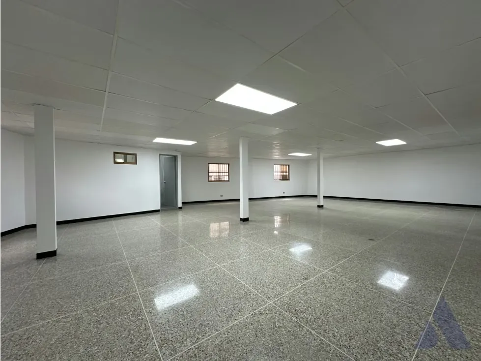 Vendo edificio comercial 1584m2 Pueblo de Baruta 0747 - 3