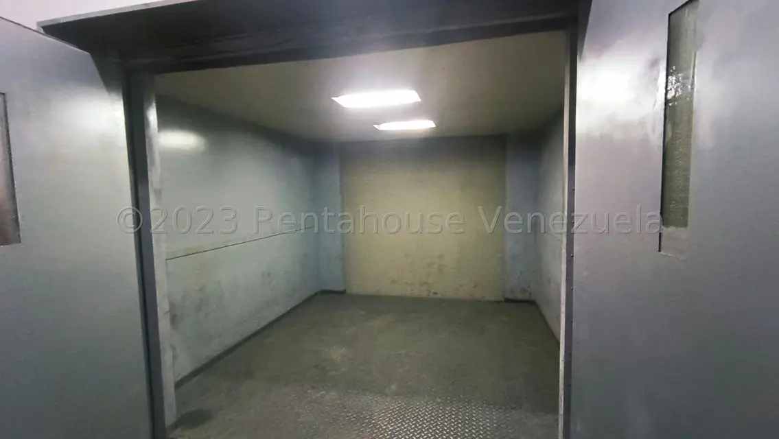 Galpon - Deposito en Alquiler en Los Cortijos de Lourdes, Distrito Metropolitano - 13
