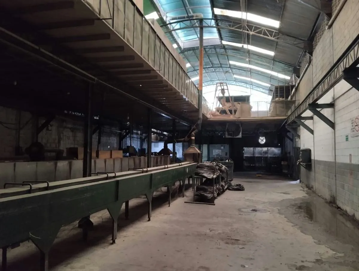 Galpon en venta en la Zona Industrial Turumo AH - 4