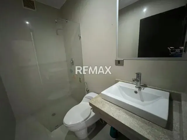 Venta de Apto Urb. Parral Res Bally Suites - 12