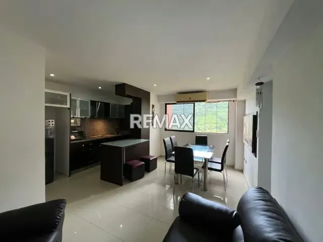 Venta de Apto Urb. Parral Res Bally Suites - 3