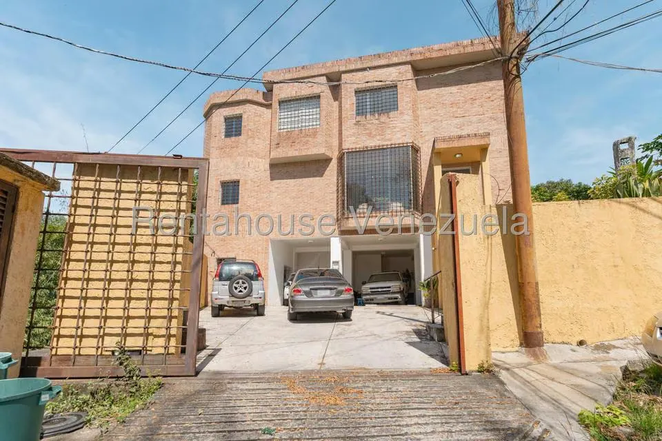 Casa (Multipes Niveles) en Venta en Miranda, Distrito Metropolitano - 2