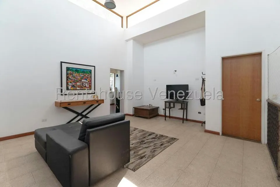Casa (Multipes Niveles) en Venta en Miranda, Distrito Metropolitano - 25