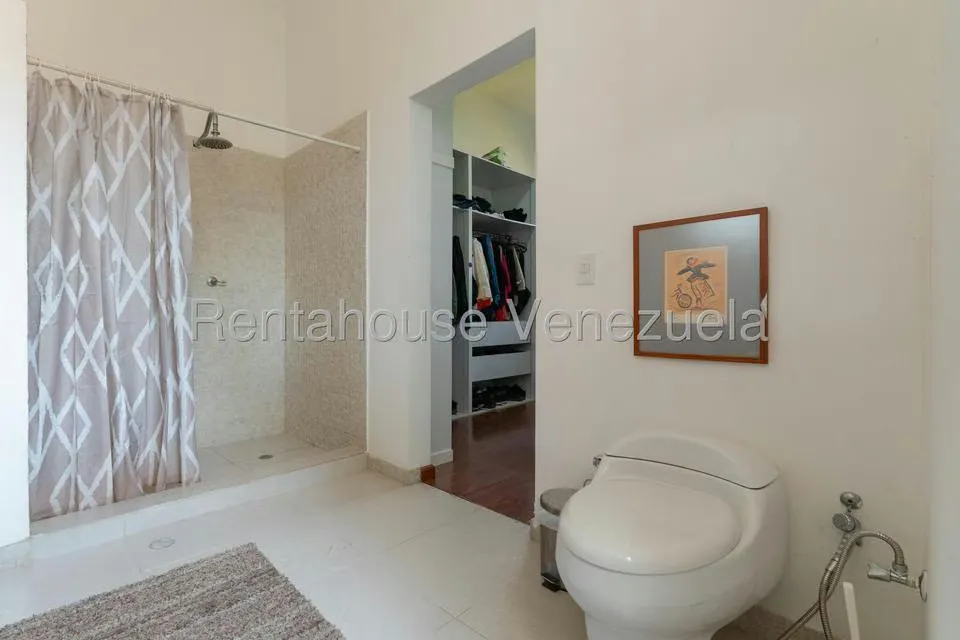 Casa (Multipes Niveles) en Venta en Miranda, Distrito Metropolitano - 35