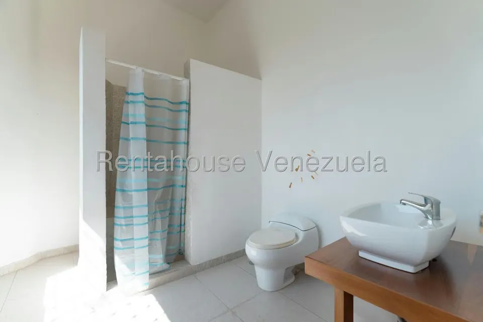 Casa (Multipes Niveles) en Venta en Miranda, Distrito Metropolitano - 37