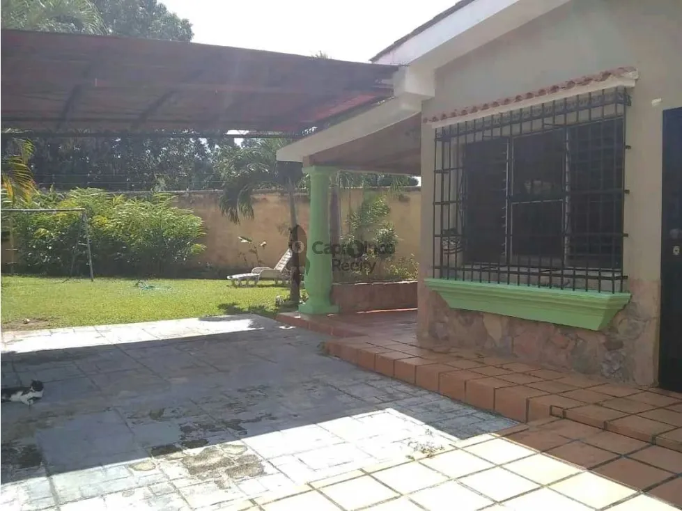 Casa en Venta en Colinas de Guataparo con Galpón - 2