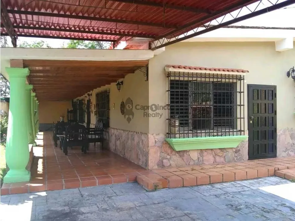 Casa en Venta en Colinas de Guataparo con Galpón - 4