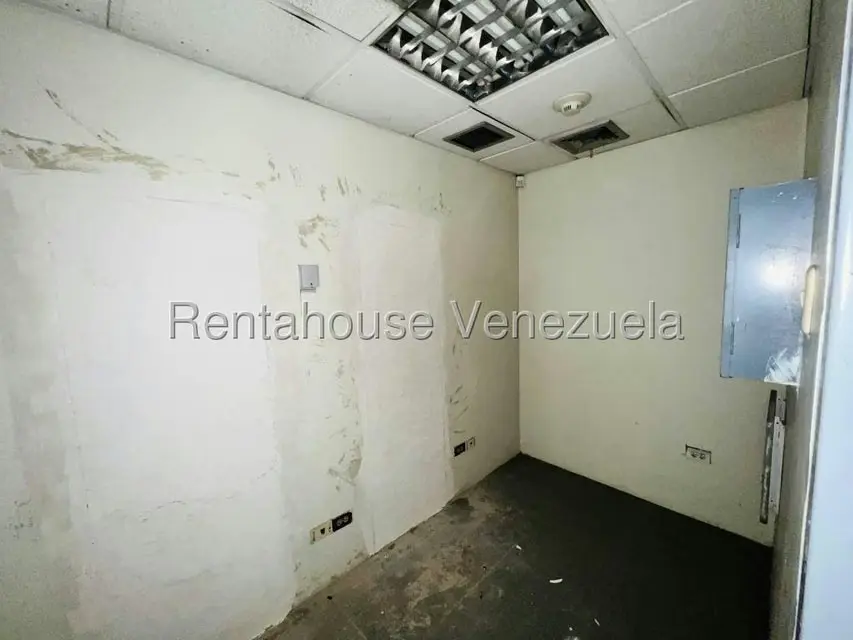 Comercial (Oficina) en Venta en Centro, Aragua - 15