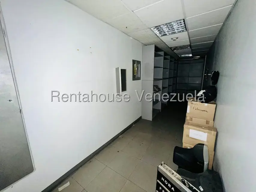 Comercial (Oficina) en Venta en Centro, Aragua - 16