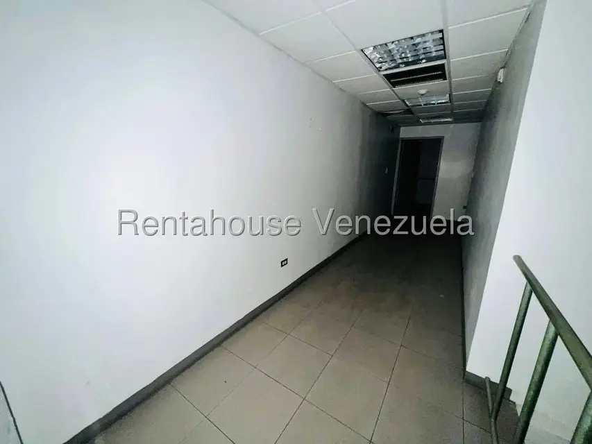 Comercial (Oficina) en Venta en Centro, Aragua - 17