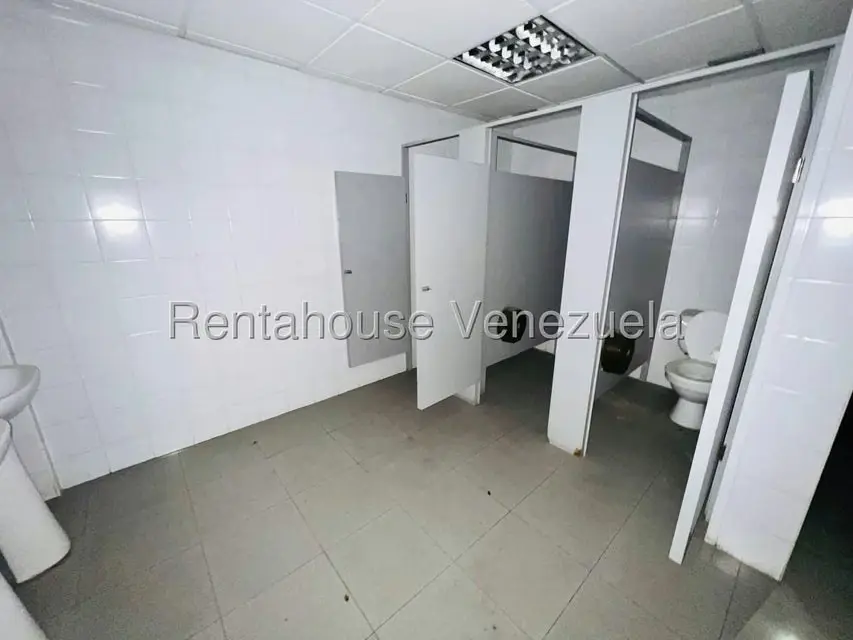 Comercial (Oficina) en Venta en Centro, Aragua - 34