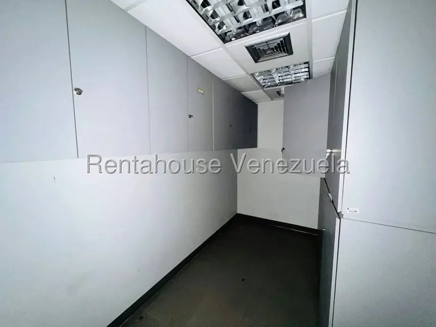 Comercial (Oficina) en Venta en Centro, Aragua - 36