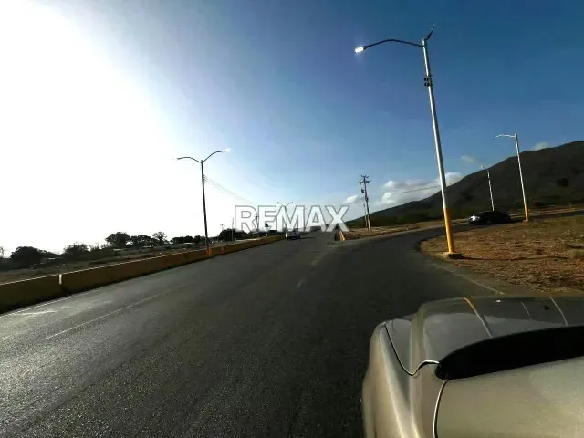 TERRENO EN SECTOR LA GUARDIA, MUNICIPIO DIAZ, ISLA DE MARGARITA LOTE NRO 11 - 4