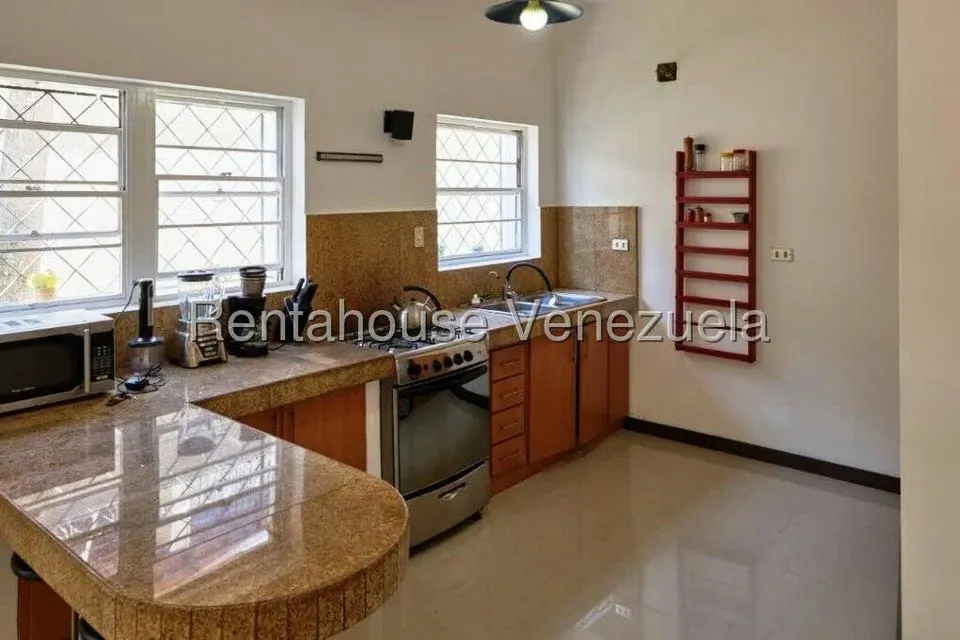 Local Comercial en Alquiler en Valle Arriba, Distrito Metropolitano - 6