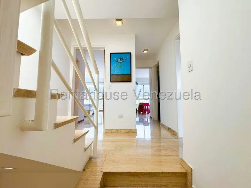 Apartamento (Multiples Niveles) en Alquiler en El Rosal, Distrito Metropolitano - 19