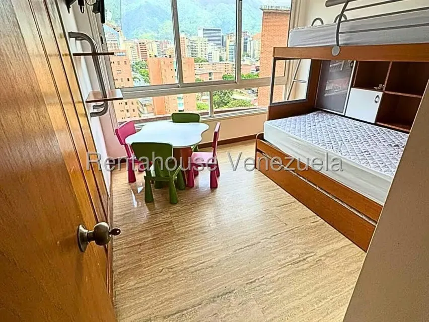 Apartamento (Multiples Niveles) en Alquiler en El Rosal, Distrito Metropolitano - 23