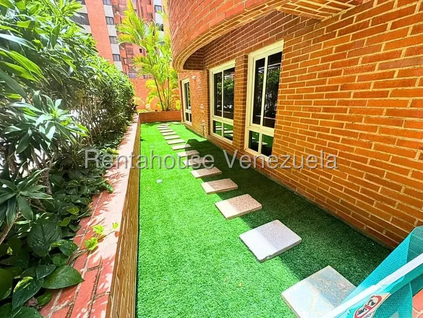Apartamento (Multiples Niveles) en Alquiler en El Rosal, Distrito Metropolitano - 33