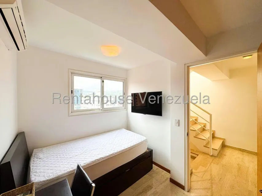 Apartamento (Multiples Niveles) en Alquiler en El Rosal, Distrito Metropolitano - 33