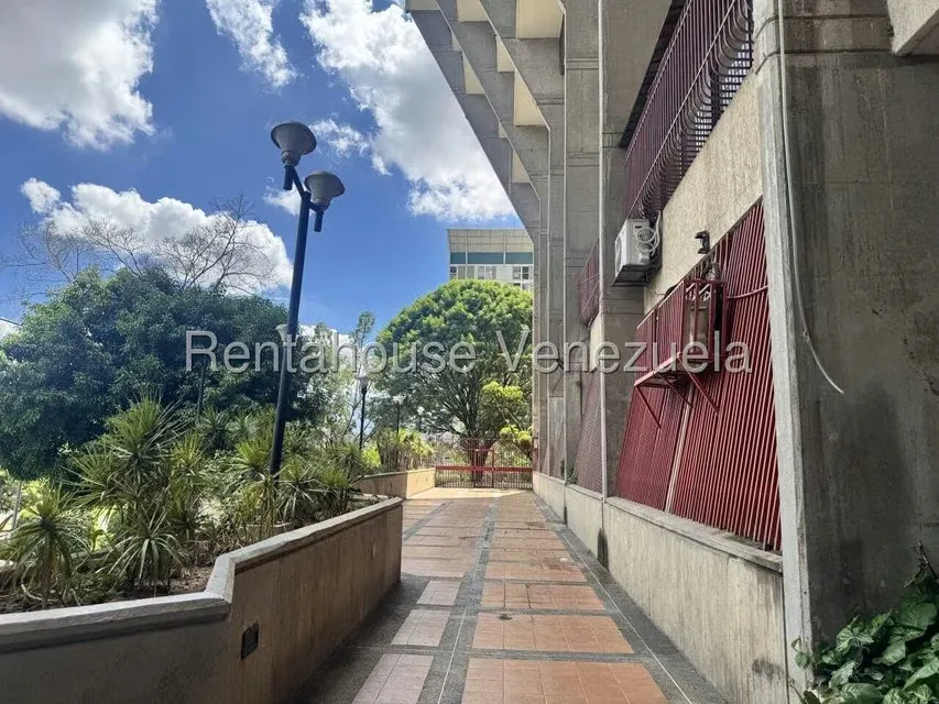 Apartamento (Duplex) en Venta en Montalban II, Distrito Metropolitano - 3