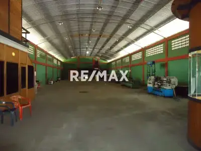 En Venta Galpón en Avenida Bella Vista. Maturín.