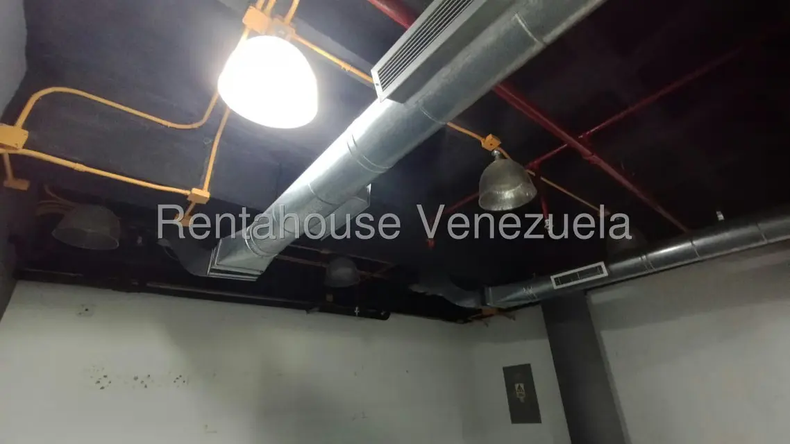 Local Comercial en Alquiler en Colinas de Valle Arriba, Distrito Metropolitano - 5