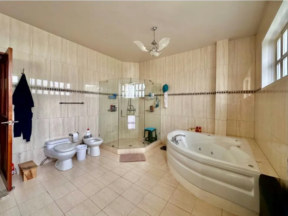 En venta casa ubicada en Colinas de Bello Monte - 55