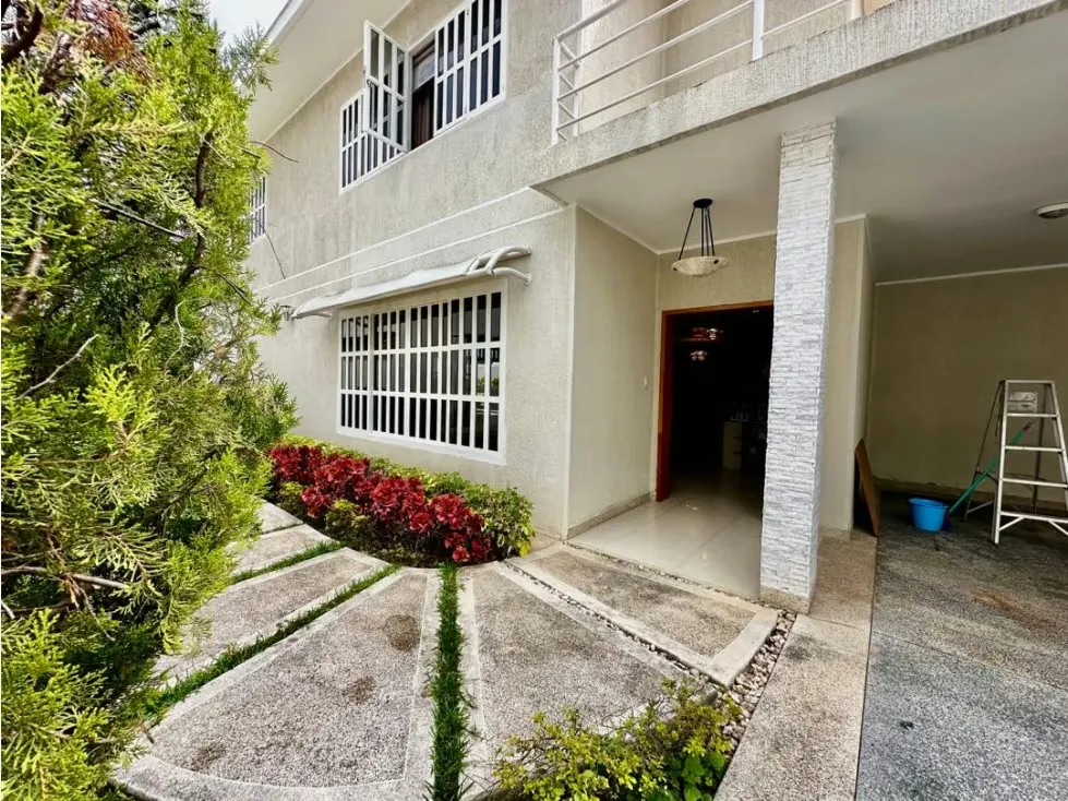 En venta casa ubicada en Colinas de Bello Monte - 82
