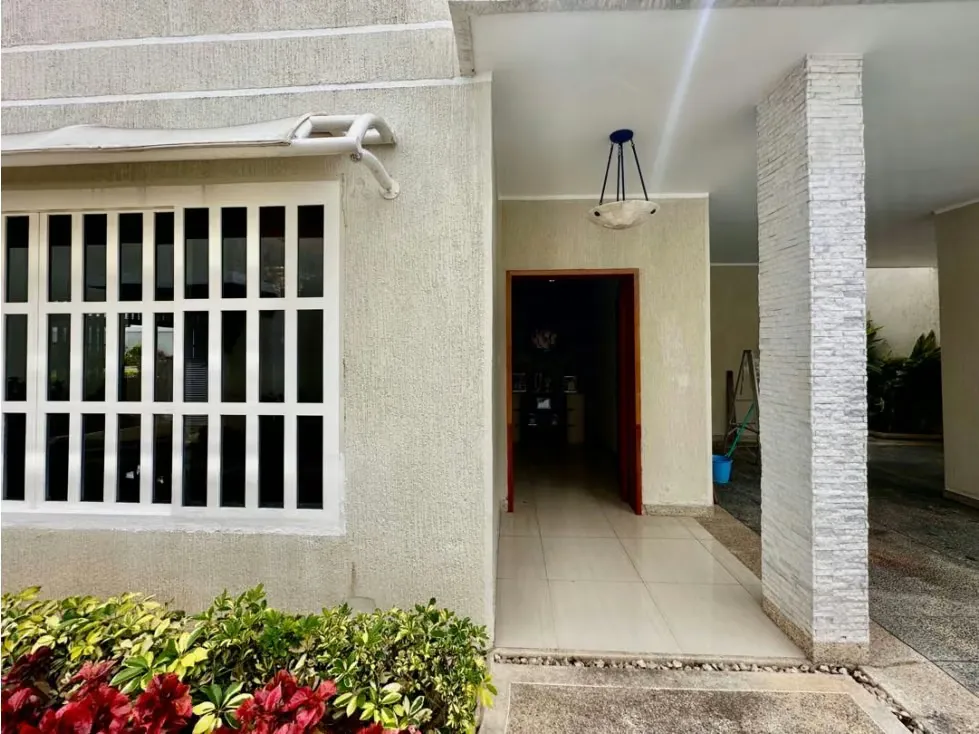 En venta casa ubicada en Colinas de Bello Monte - 83