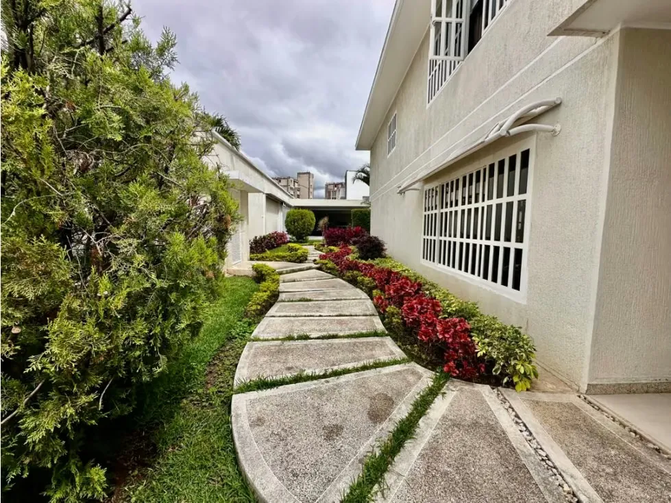 En venta casa ubicada en Colinas de Bello Monte - 85