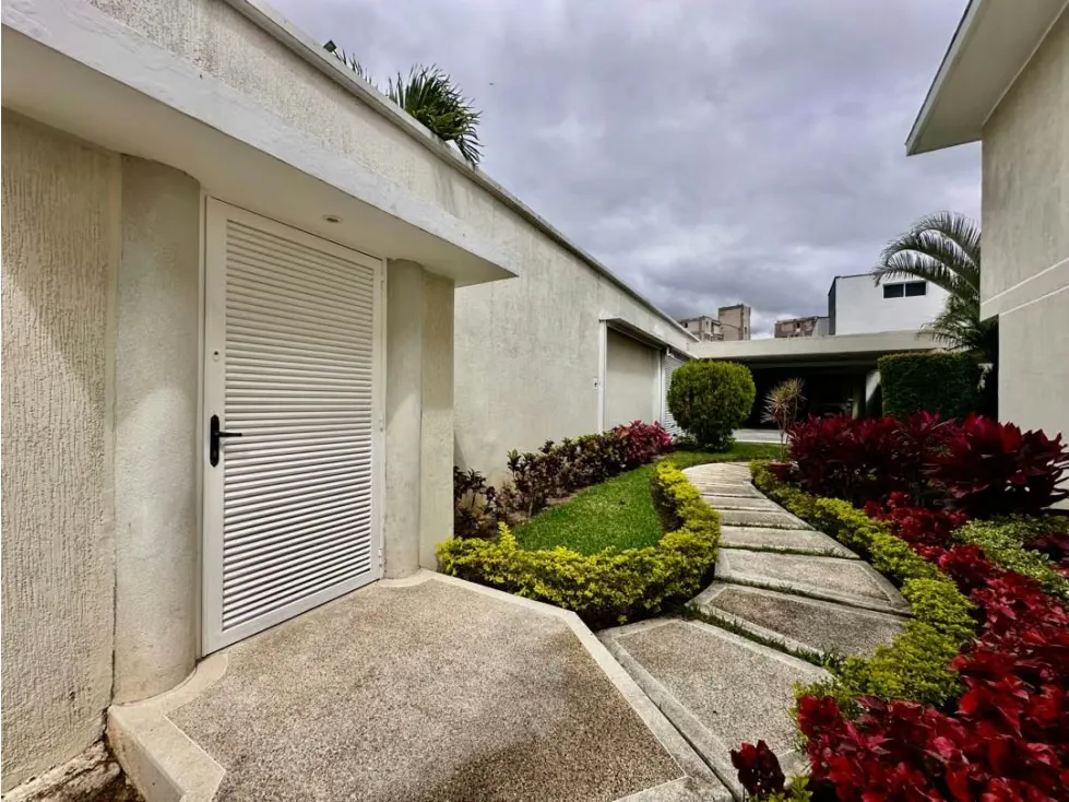 En venta casa ubicada en Colinas de Bello Monte - 86