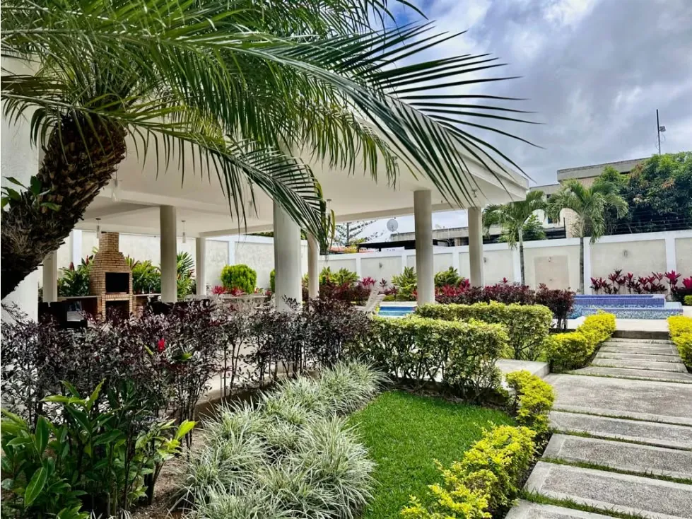 En venta casa ubicada en Colinas de Bello Monte - 89