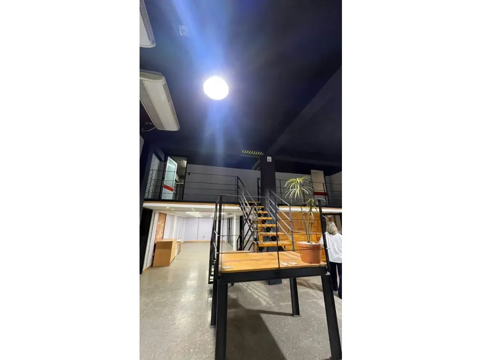 Alquilo local industrial 1000m2 La Yaguara 6010 - 8