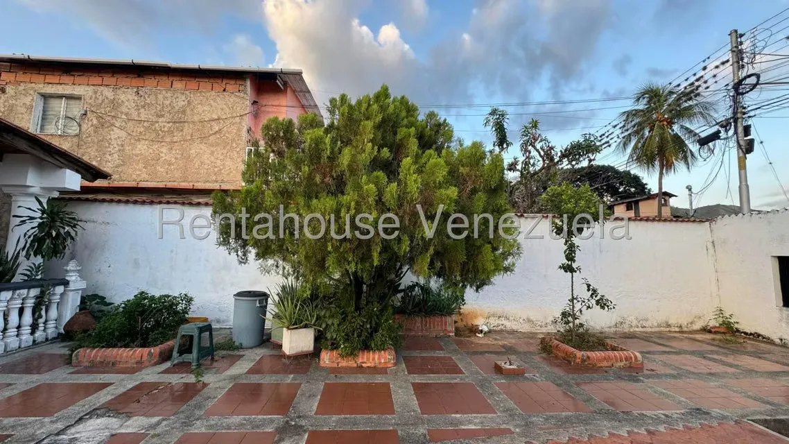 Casa (Duplex) en Alquiler en El Limon, Aragua - 9