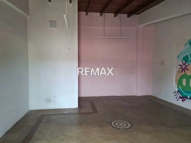 Alquiler de Local Comercial Calle Urdaneta, Cumana Estado Sucre - 3