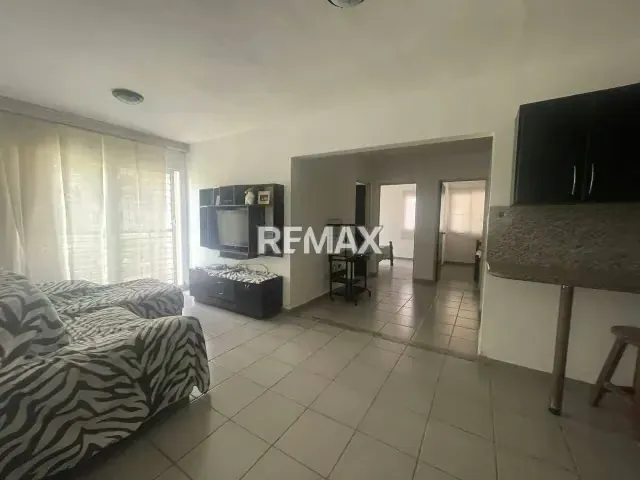 Apartamento en Venta San Diego Montemayor Planta baja. - 4
