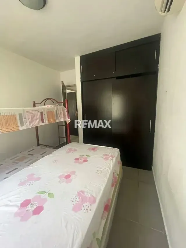 Apartamento en Venta San Diego Montemayor Planta baja. - 6