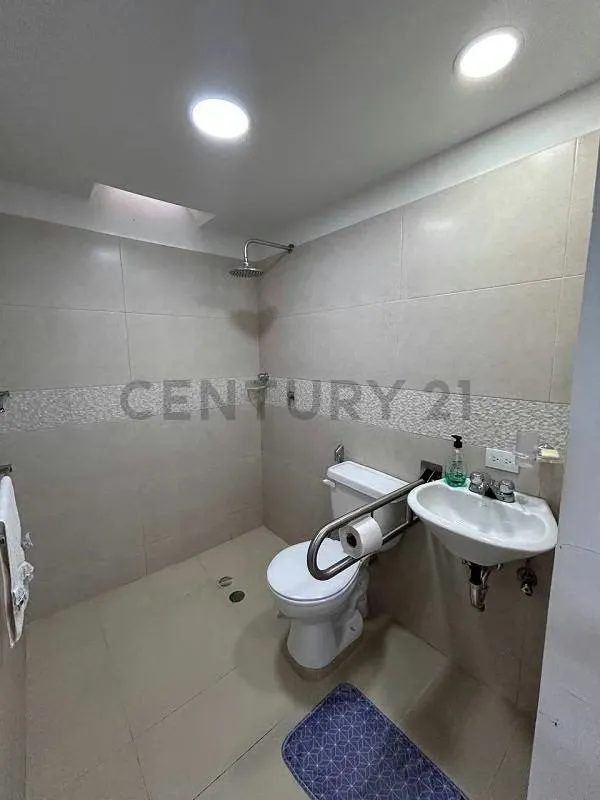 Townhouse en Los Robles - 27