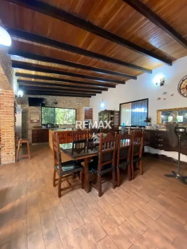 HERMOSA CASA GRANJA EN EL MANZANO - 8