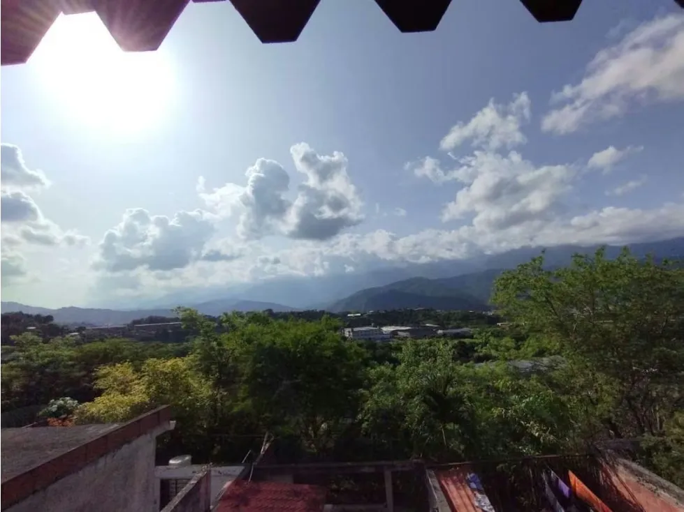 Town House en venta - Guarenas, Urb Altos de Copacabana - 3