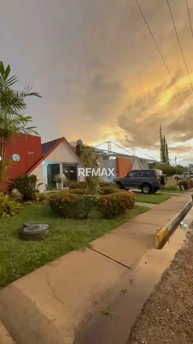 Venta: Casa en Urbanización Chalets de la Laguna, Tipuro