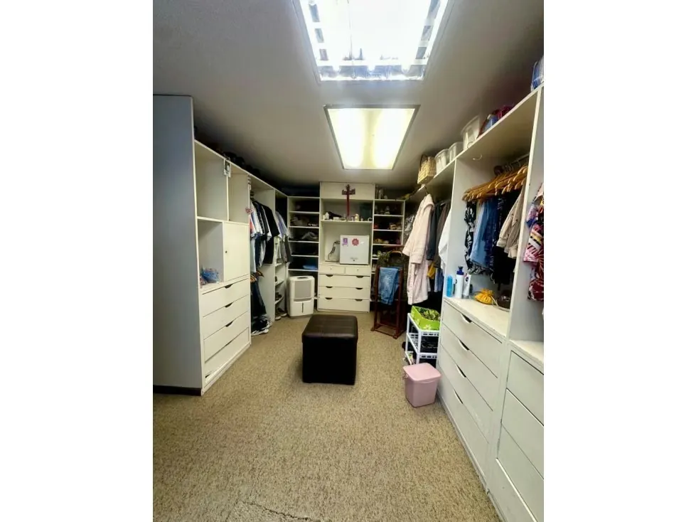 Vendo casa en calle cerrada 600m2 La Lagunita 5657 - 18