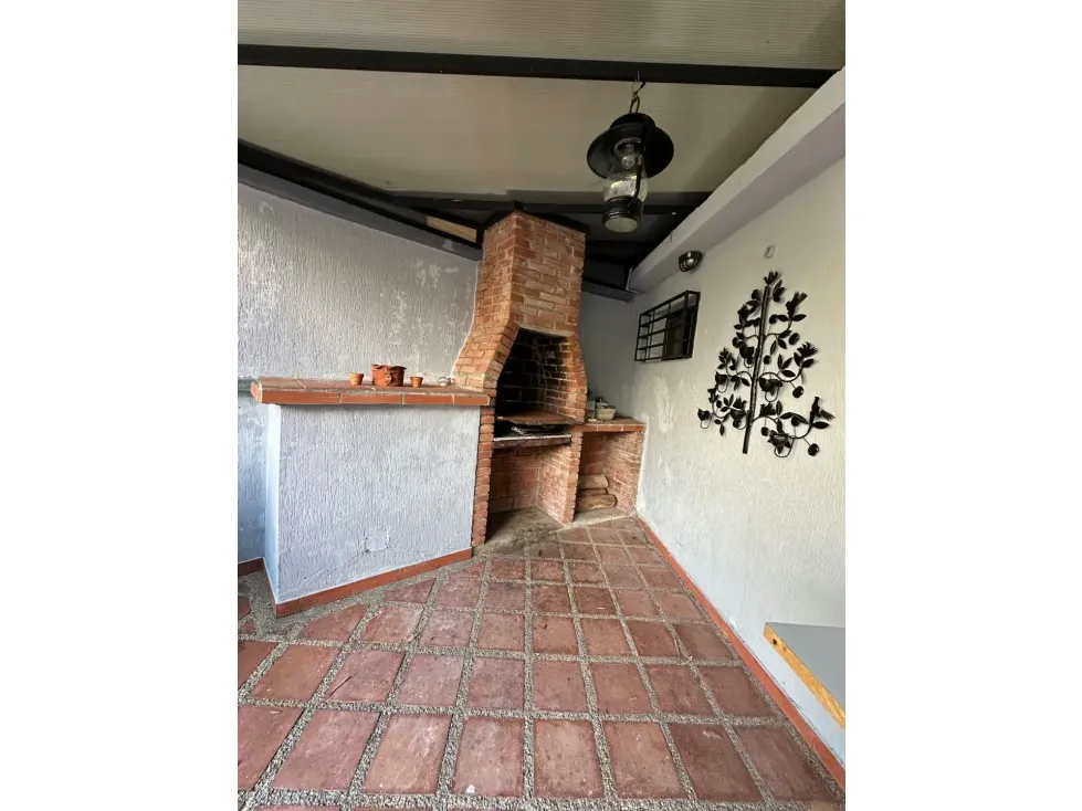 Vendo casa en calle cerrada 600m2 La Lagunita 5657 - 22
