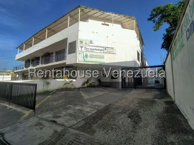 Comercial (Consultorio Medico) en Alquiler en Centro, Lara